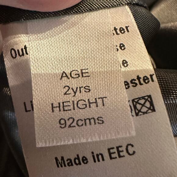 Sarah Louise England Pleated Girl’s Coat and Hat Set - Gray Size 2T NWT - Picture 5 of 7